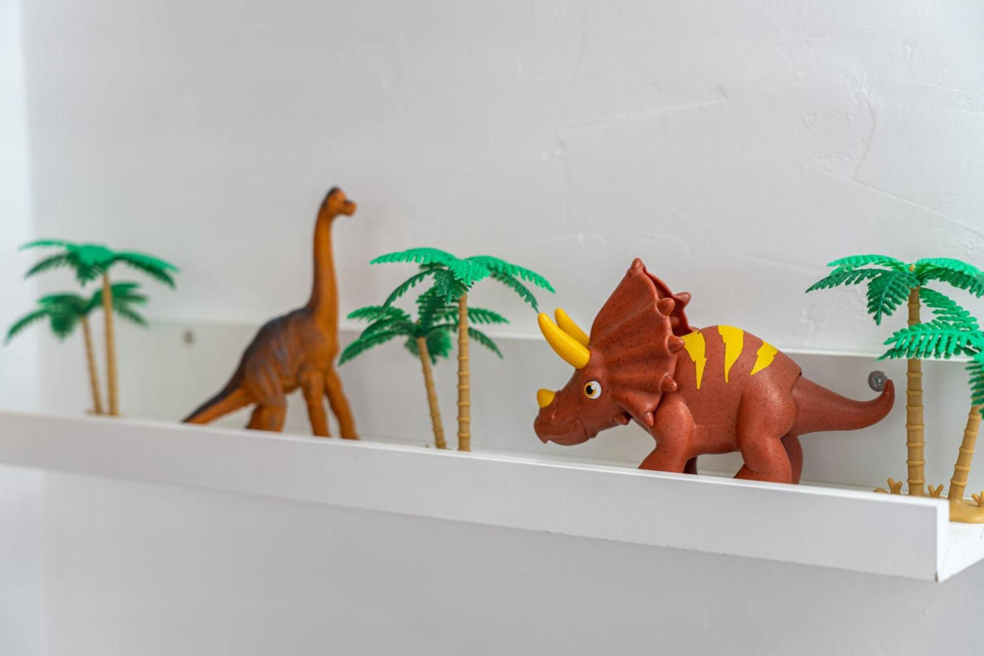 Triceratops Landing I Fire Place I Games I Netflix Drumheller Exterior foto